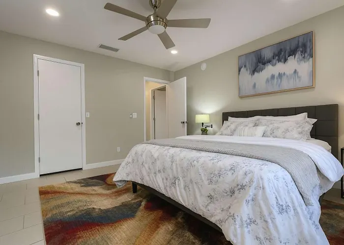 4br Private Compound-2 Villas-2 Hot Tub-sleeps 12 * Lake Havasu City