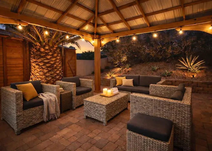 4br Private Compound-2 Villas-2 Hot Tub-sleeps 12 Villa